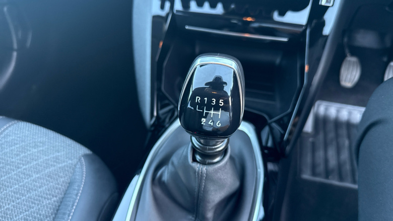 Peugeot 208 1.2 PureTech 100 Allure 5dr Petrol Hatchback